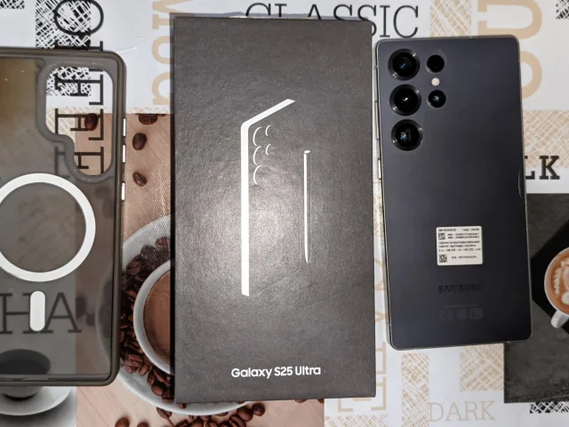 Фото: Продам Samsung Galaxy S25Ultra