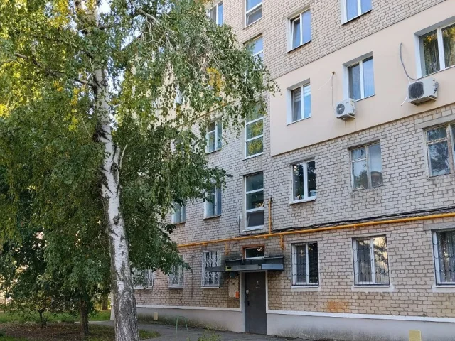 Фото: 🔴г.Бердянск ,продам 3- комнатную квартиру на горе ,ул.Пионерская 65,две комнаты проходные ,квартира без ремонта ,но зайт