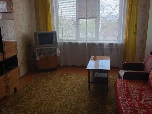 Фото: Продам 3 комнатную в Луганске на кв.Дзержинский
