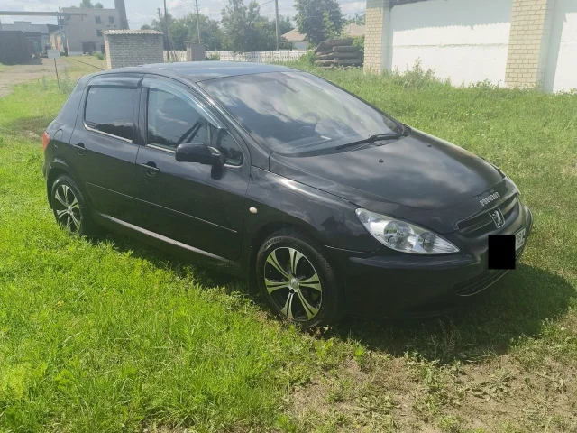 Фото: Продам Пежо 307.ЦЕНА 350 ТЫС.РУБ.2002г.в.Двг-2.0 коробка-АВТОМАТ,муз(андроид), 4элк,стекла.подогрев пер.сид.кож.чехлы.ти