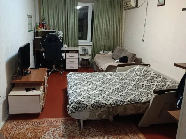 Фото: Продается 1комнатная квартира в Кировском районе , мкрн Широкий , Шутова