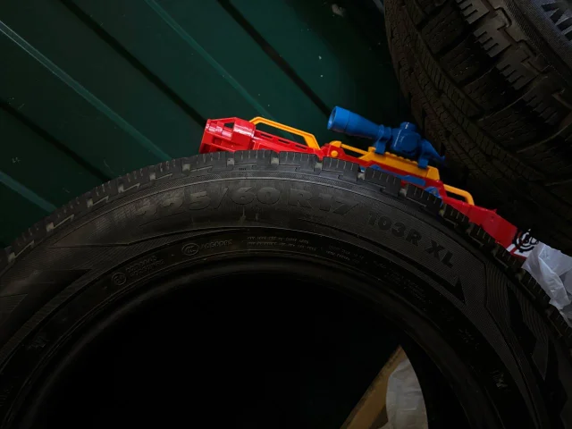 Фото: Зимние шины Nokian Nordman RS 225/60R17. Комплект 17000 рублей. Донецк