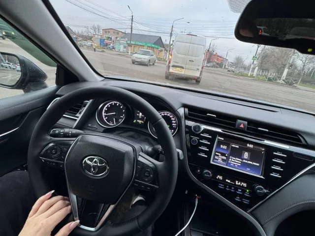 Фото: Продам Toyota Camry 70 !2019 год
