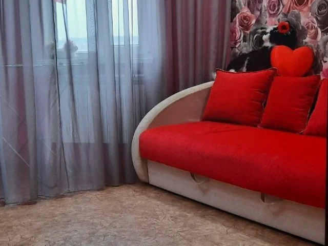 Фото: Сдам Евро-трешку (2 комн) Крупногабаритная, 75 м2. Ленинский район, район нового Перинатального центра