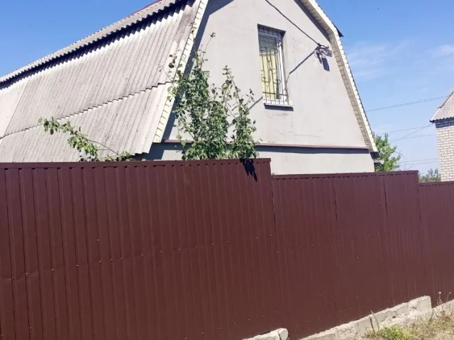 Фото: Продам в Луганске дом с мансардой и приватизированным земельным участком 6 соток по ул.Л.Чайкиной кооператив Прогресс,уд