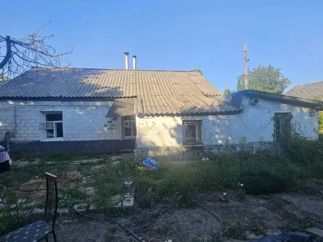 Фото: Дом 49.30м2 г. Луганск ул. Ломанная район площади Ленина, Каменобродский рн Луганск