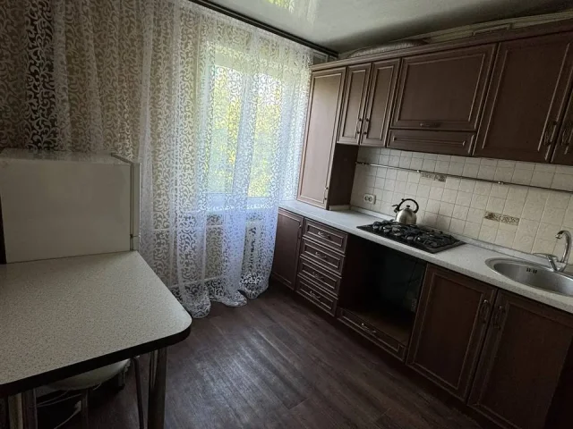 Фото: Продажа Однокомнатной Квартиры в Калининском Районе! Бульвар Шевченко!
