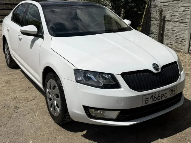 Фото: Продам лучший автомобиль в своем классе - Skoda Octavia a7, 2015г. С самым надёжным мотором 1,6 бензин, коробка механика