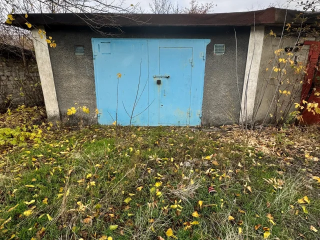 Фото: Продается гараж. Макеевка, район 86 школы, гаражный кооператив "Волга"