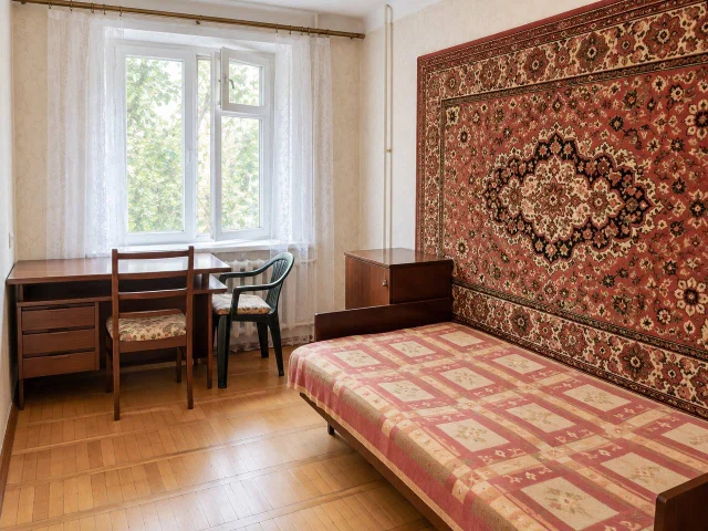 Фото: В Мелитополе продается 2-комн кв-ра на ул Вакуленчука общ пл 46 кв м на 2/5 кирпичного дома. Две смежные комнаты, неболь