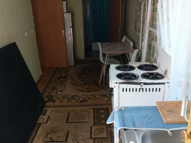 Фото: Сдам полдома Мелитополь, район центрального рынка,все удобства вдоме, 20000 плюс услуги