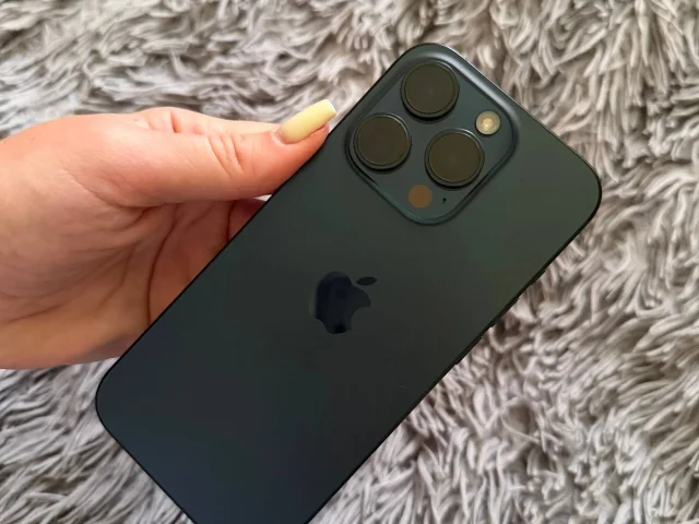 Фото: Продам IPhone 15 pro