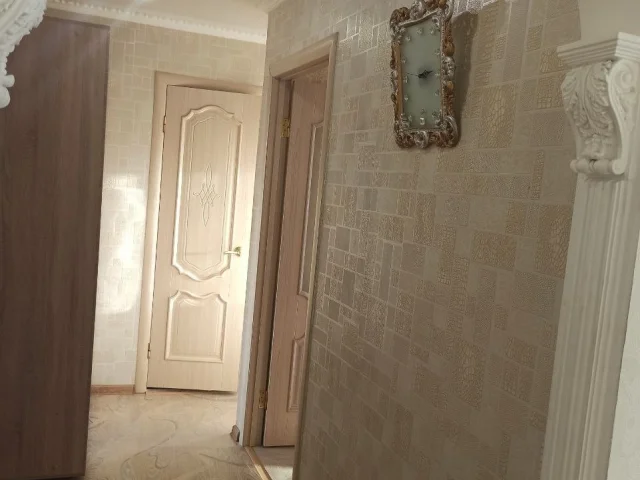 Фото: Продажа 2- х. ком. кв. 6 этаж. 45.7 кв.м. Левый берег, " Солнечный рынок", Квартира с ремонтом, остаётся мебель и техник
