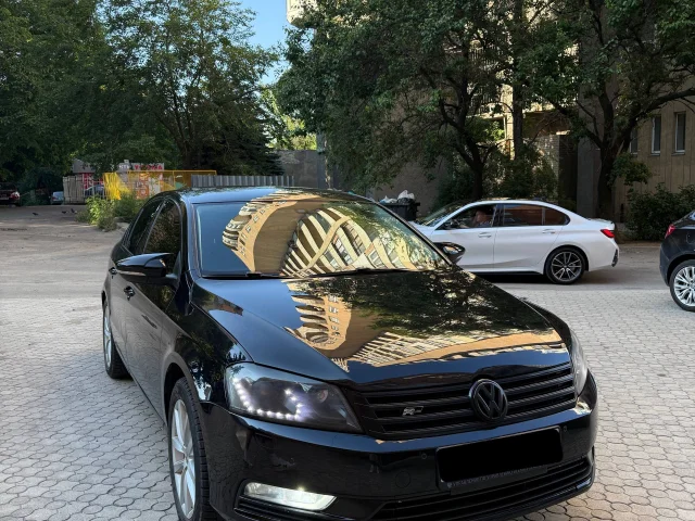 Фото: Volkswagen Passat B7 2013 год 1.8Т АТ - 890.000₽
