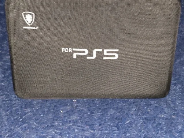 Фото: Продам/обменяю Sony Playstation 5 Fat 3ревизия ! с дисководом 2джойстиками и с FiFA23, по желанию подписку сделаю, писат