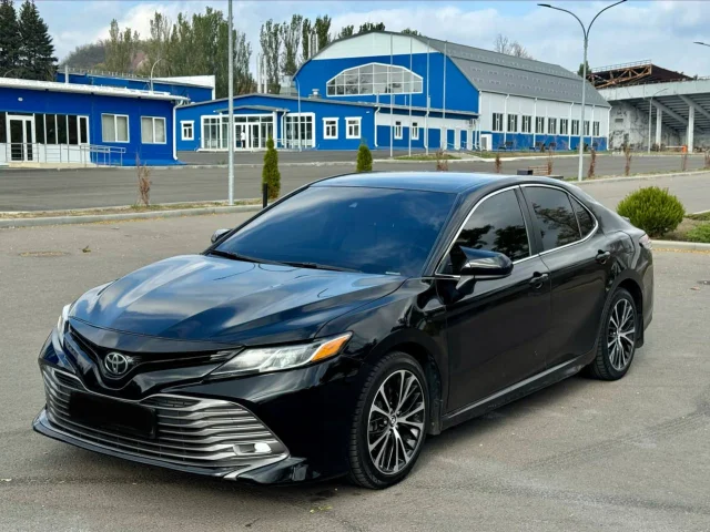 Фото: В продаже TOYOTA CAMRY 2018 года