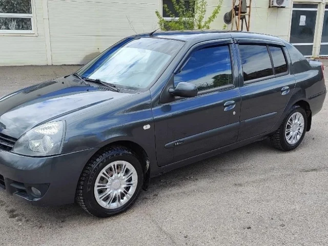Фото: К продаже предлагается автомобиль Renault Symbol 2008 года выпуска с бензиновым двигателем объёмом 1.6 литра и автоматич