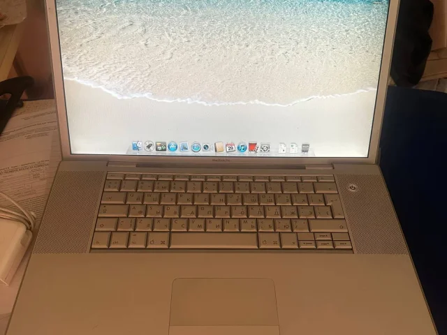 Фото: Продам свой рабочий 17 дюймовый MacBook Pro 2006 года