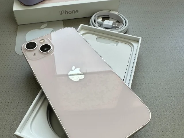 Фото: iPhone 13, 256 Gb