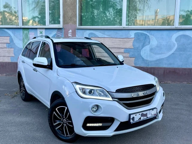 Фото: Лифан х60 2017г.в с оригинальным пробегом всего 116 тыс км!!! Стёкла заводские даже лобовое ! Кузов в отличном состоянии
