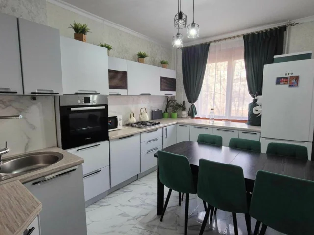 Фото: 🏠 Сдаётся квартира в Калининском районе, ул. Абхазская 🏠