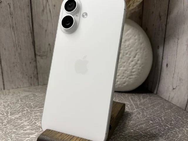 Фото: iPhone 17, 256 ГБ esim