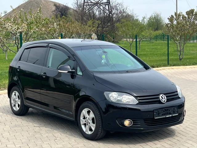 Фото: 🚗 Volkswagen Golf Plus