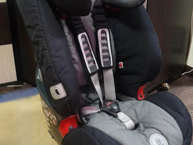 Фото: Автокресло Britax Romer