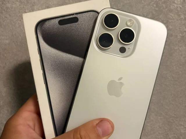 Фото: Продам iPhone 15 pro 256gb