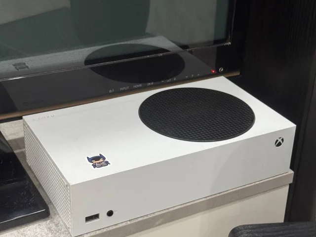 Фото: Продам Xbox series S 512 gb