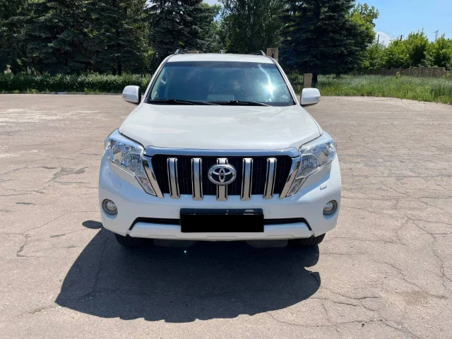 Фото: Toyota land cruiser prado 150 . Год 2014. Пробег 132т. Двигатель 3 литра дизель. Не бит. В отличном состоянии. Двигатель