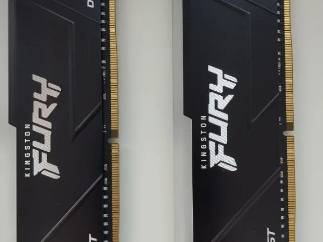 Фото: Продаю оперативную память DDR4 3200 32гб тайминги сl в идеальном состоянии. Ленинский р-н