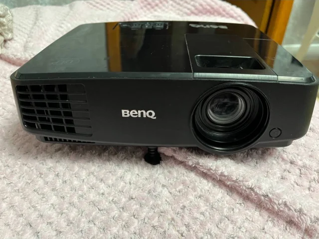 Фото: Продам проектор BenQ MS506