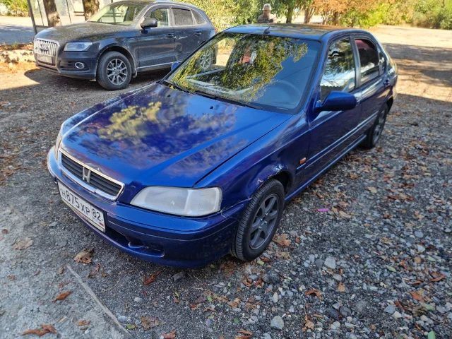 Фото: Хонда цивик 1.4