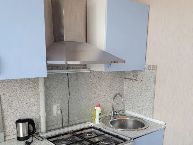 Фото: Сдам 1-к квартиру в г.Макеевка, 6-й микрорайон, ориентир АС Пассаж. Удобная транспортная развязка, развитая инфраструкту