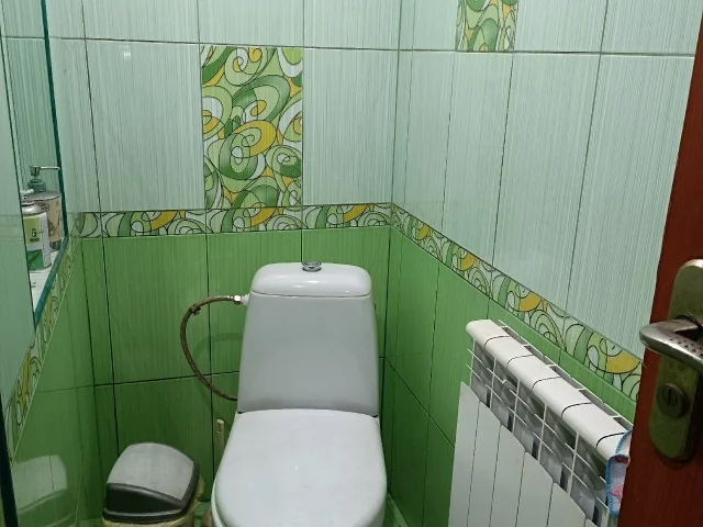 Фото: Горловка. Продам дом, ул. Сивашская, р-н Аргентины. Добротное строение, крыша новая, общая площадь-58 м.кв, участок 6,5