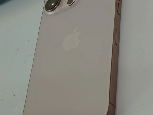 Фото: iPhone 16 ProMax