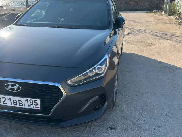 Фото: Продам Hyundai i30 1.6 дизель 130т пробег 2018 года выпуска в кузове универсал! Комплектация пред максимальная: навигаци