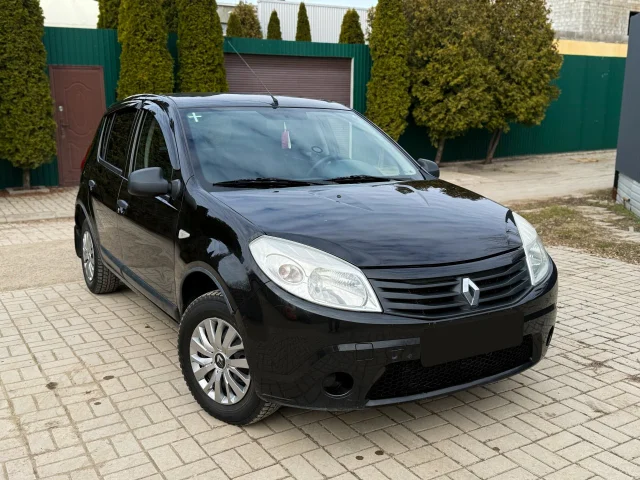 Фото: Renault Sandero 2011 года, пробег 86 тыс. км. Мариуполь