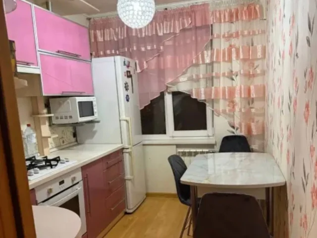 Фото: Сдается 2к квартира. Пролетарский район, рынок Раздольный. 3/9 этаж
