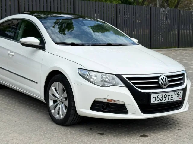 Фото: Volkswagen Passat CC 2010г