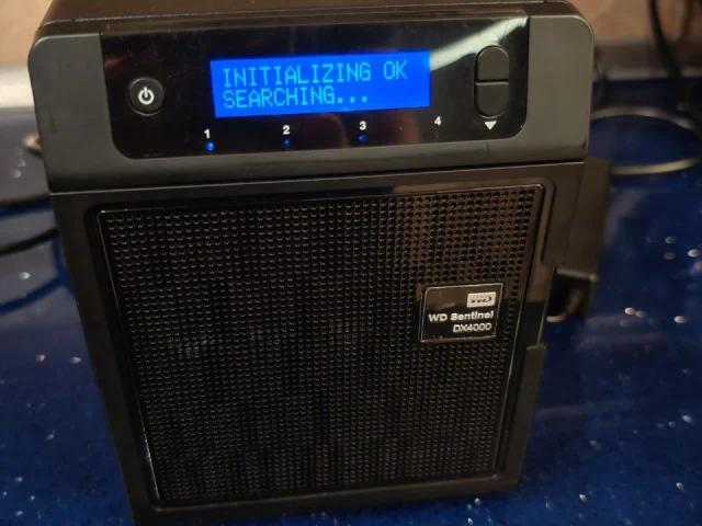 Фото: 💾 Сетевое хранилище Western Digital Sentinel DX4000