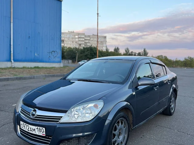 Фото: Opel Astra H 2008