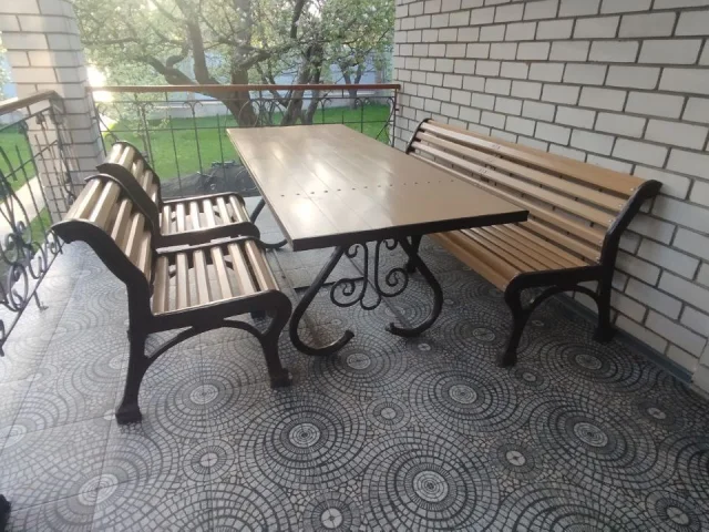 Фото: Продам Стол, лавку и 2 стула