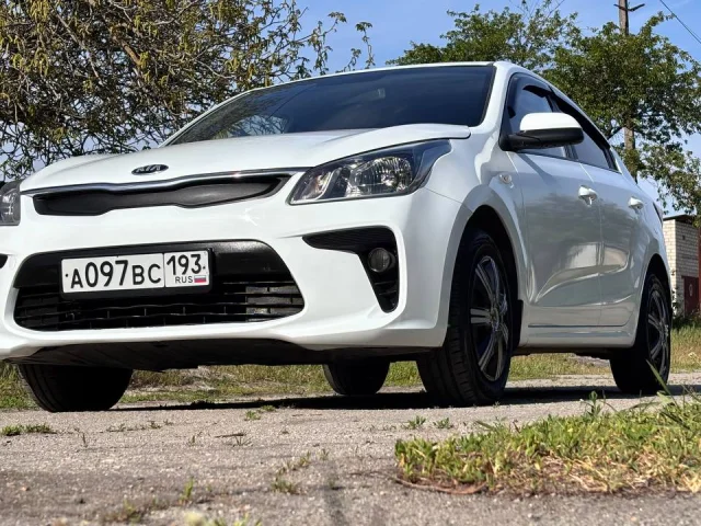Фото: Kia Rio 2018 год. Выпущена 15.12.2018 г. Куплена 11.07.2019 года, два хозяина. 1.4 литра, бензин. Автомат( классический