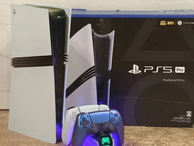 Фото: Продам самую мощную игровую приставку Sony Playstation 5 pro 2TB в идеальном состоянии с топовой подпиской Люкс до 02.01