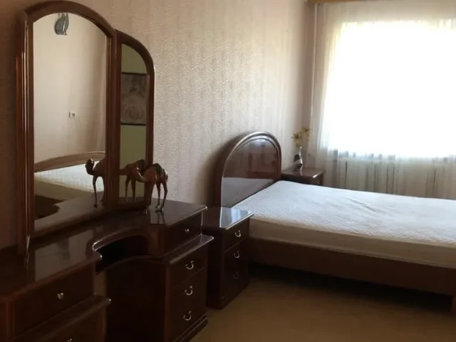 Фото: Квартира в аренду (2 комнаты) в 📍Ворошиловском районе Донецка, пл. Ленина