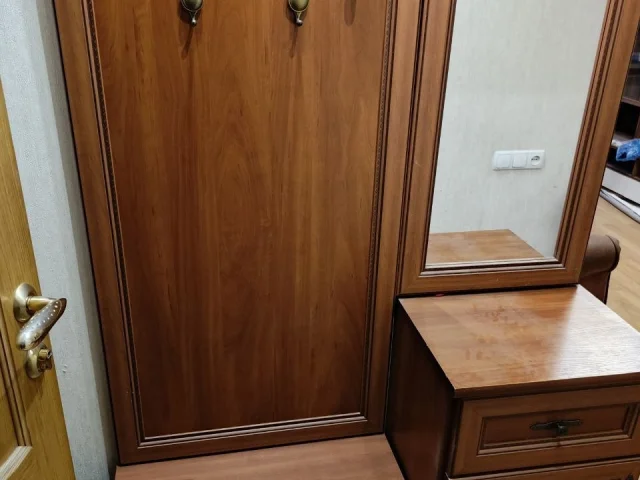 Фото: Продам прихожу. Самовывоз с петровского района