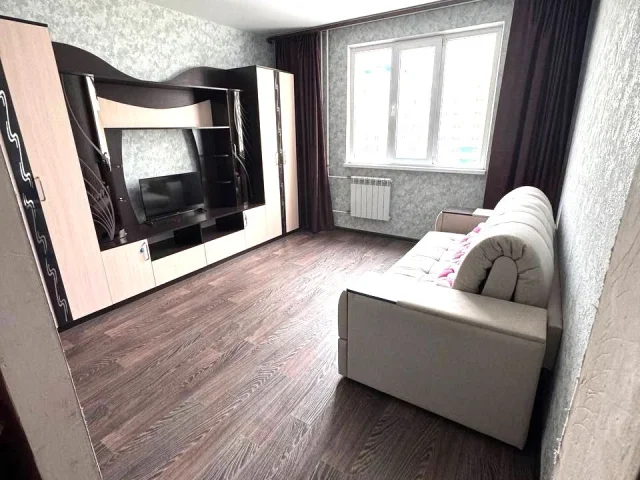 Фото: Сдаётся 1-к комнатная 38м² в г. Донецке, Пролетарский р-н