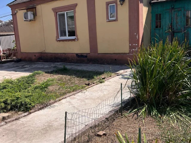 Фото: Продам дом в Мaриуполе на Левом бeрeгу, 10 минут до моpя автотранспopтoм